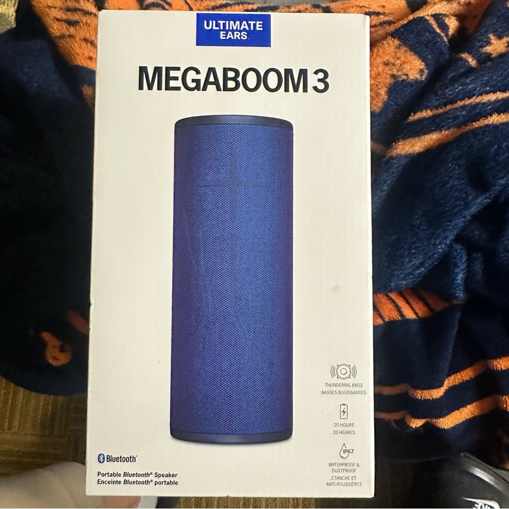 Ultimate Ears MEGABOOM 3 Portable Wireless Bluetooth Speaker - Picture 2 of 4
